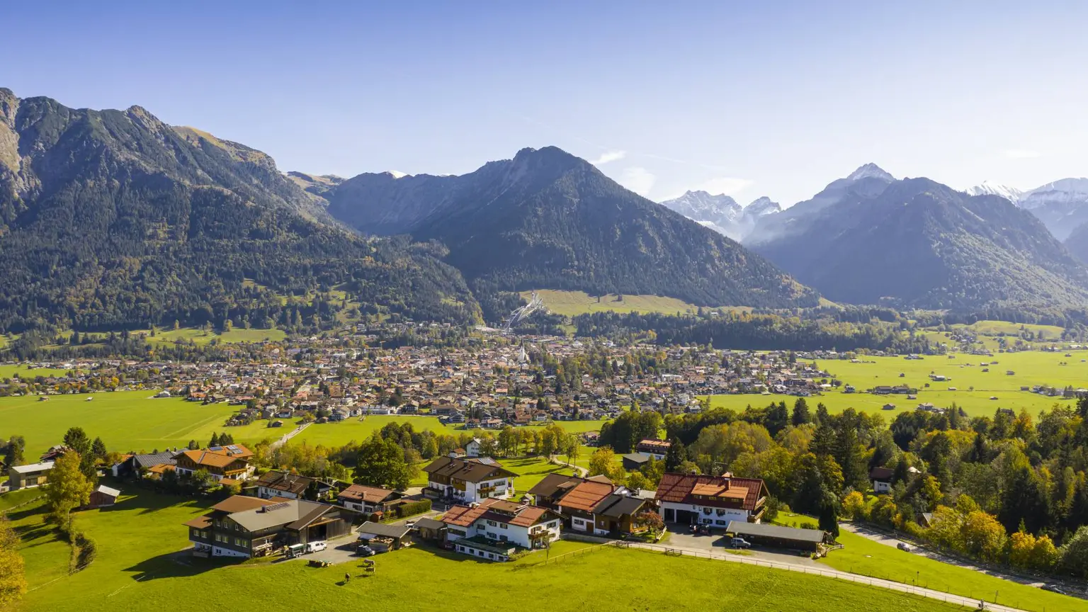 Ferienwohnung im Allgäu mit Blick über den Großen Alpsee und die Allgäuer Bergwelt